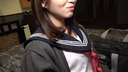 円女交際中出しoK18歳 断りきれないドM娘 倉本すみれ