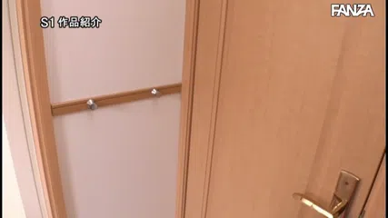 色気ムンムンな彼女のお姉さんが無防備な巨乳と巨尻でこっそり誘惑してきて浮気セックスしちゃう最低な僕。 花宮あむ